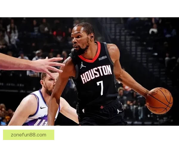 火箭豪取五连胜杜兰特三节斩25分阿门意外犯规小史密斯成焦点